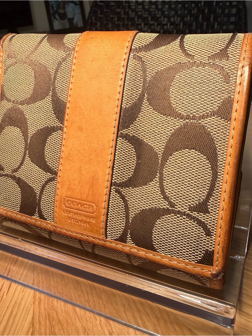 Coach Vachetta Leather Signature Canvas Trifold Wallet - Picture 2 of 16